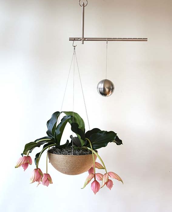 rvs denkmal urne kleine gedenkstatte im gleichgewicht